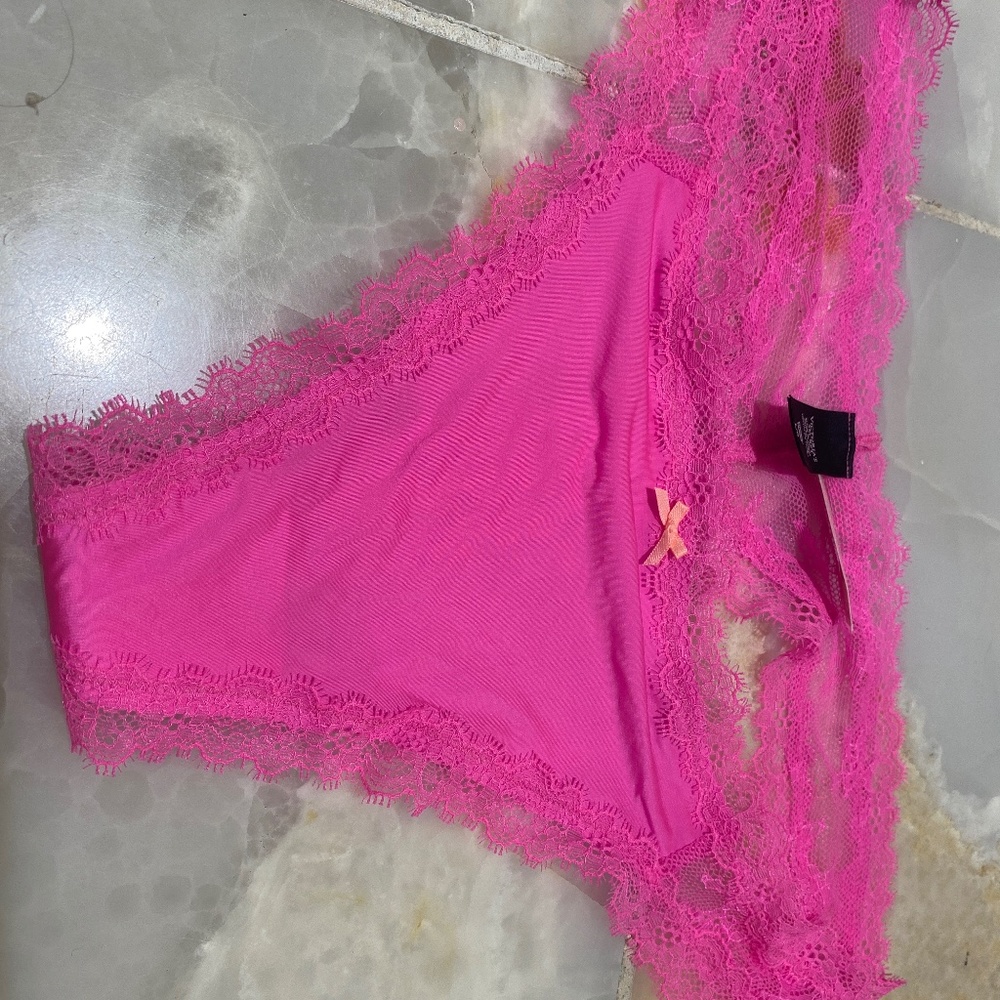 NEW Victoria secret pink lace thong L/G